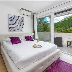 Luxury 5 Bedroom Beachfront Villa near Dubrovnik, Sleeps 11-12